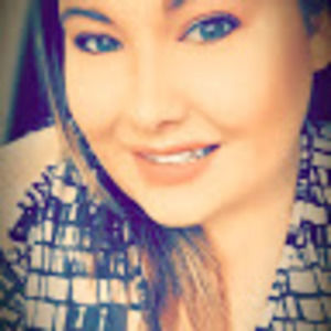 Meet your Posher, Alyssa v.